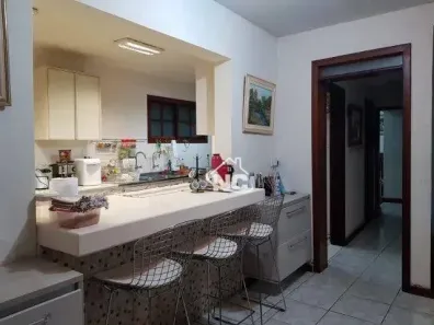 Casa com 7 Quartos à venda, 410m² no Camboinhas, Niterói