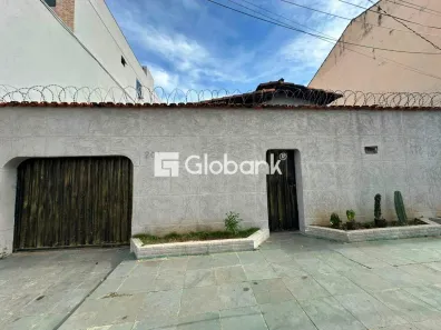 Casa com 5 Quartos para alugar, 130m² no Vila Regina, Montes Claros