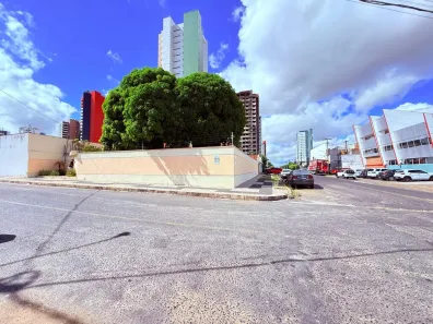 Imóvel Comercial com 5 Quartos para alugar, 400m² no Fátima, Teresina