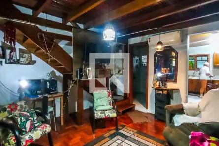 Casa com 3 Quartos à venda, 60m² no Azenha, Porto Alegre
