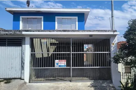 Casa com 3 Quartos para alugar, 240m² no Jardim Monte Kemel, São Paulo