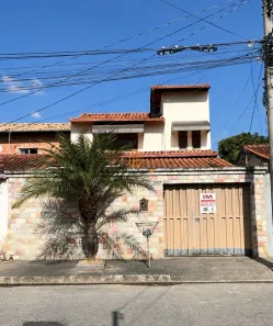Casa com 3 Quartos à venda, 205m² no Carajás, Contagem