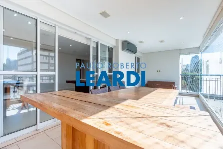 Apartamento com 3 Quartos à venda, 150m² no Pinheiros, São Paulo