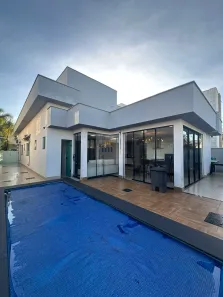 Casa com 3 Quartos à venda, 206m² no Jardins Madri, Goiânia