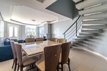 Casa com 3 Quartos para alugar, 350m² no Morro Santana, Porto Alegre