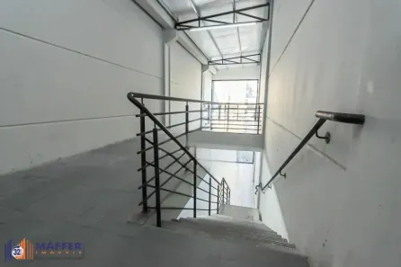 Prédio Comercial à venda, 141m² no Passo da Areia, Porto Alegre