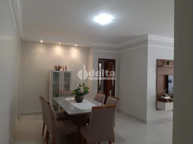 Apartamento com 3 Quartos à venda, 96m² no Santa Mônica, Uberlândia