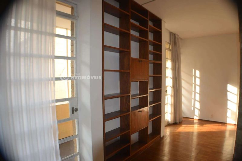 Apartamento com 4 quartos — Santa Efigênia, Belo Horizonte