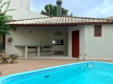 Casa com 3 Quartos à venda, 222m² no Coqueiros, Florianópolis