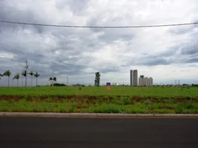 Lote/Terreno à venda, 3030m² no Gávea, Uberlândia