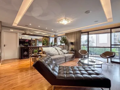 Apartamento com 3 Quartos à venda, 155m² no Água Verde, Curitiba