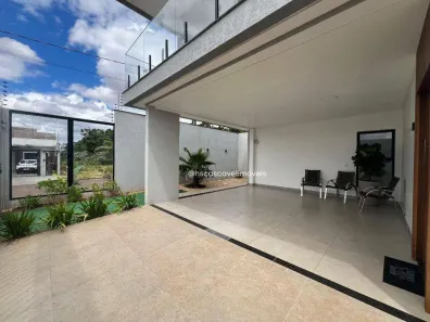Sobrado com 3 Quartos à venda, 188m² no Recanto Tropical, Cascavel