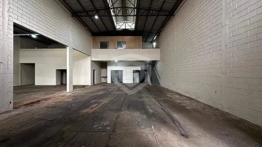Galpão/Depósito/Armazém para alugar, 482m² no Jardim Mary, Bauru