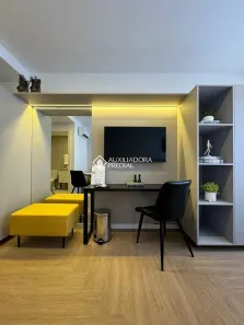 Apartamento com 1 Quarto para alugar, 29m² no Mont Serrat, Porto Alegre