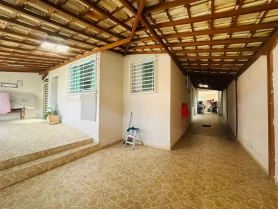 Casa com 4 Quartos à venda, 216m² no Carlos Chagas, Juiz de Fora