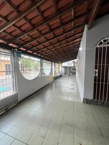 Casa com 3 Quartos para alugar, 140m² no Araçás, Vila Velha