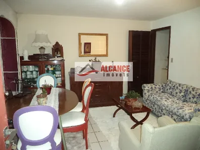 Casa com 2 Quartos à venda, 220m² no Jardim Monte Kemel, São Paulo