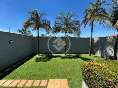 Casa com 3 Quartos à venda, 227m² no Presidente Roosevelt, Uberlândia