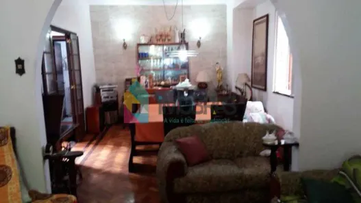 Casa com 3 Quartos à venda, 250m² no Copacabana, Rio de Janeiro
