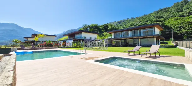 Casa de Condomínio com 5 Quartos à venda, 2200m² no Mangaratiba, Mangaratiba