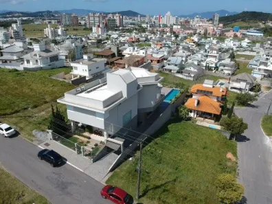 Casa com 3 Quartos à venda, 843m² no Pedra Branca, Palhoça