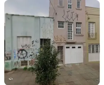 Casa com 2 Quartos à venda, 46m² no Cidade Baixa, Porto Alegre