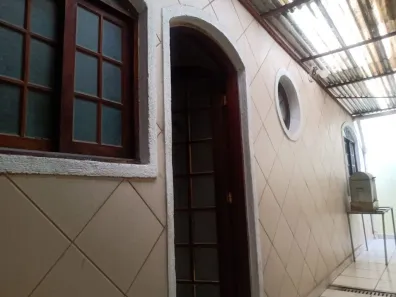 Sobrado com 4 Quartos à venda, 217m² no Vila Yara, Osasco
