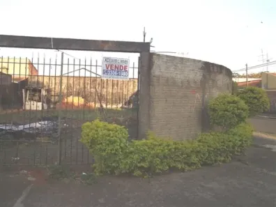 Lote/Terreno à venda, 300m² no x, X