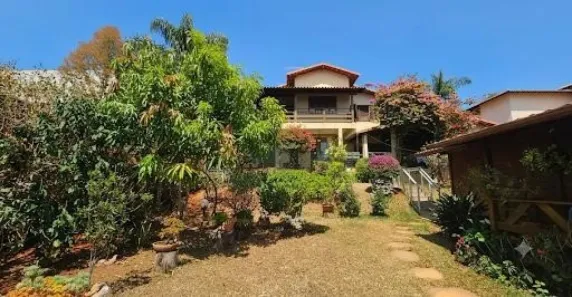 Casa com 3 Quartos à venda, 304m² no Garças, Belo Horizonte