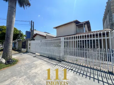 Imóvel Comercial com 8 Quartos para alugar, 150m² no Jardim Primavera, Caraguatatuba