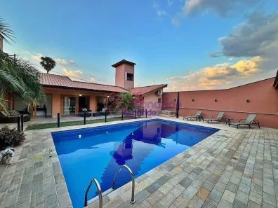 Casa com 3 Quartos à venda, 451m² no Caxambu, Jundiaí
