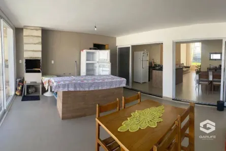 Casa de Condomínio com 3 Quartos para alugar, 218m² no Condomínio Residencial Ecopark Bourbon, Caçapava