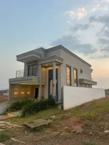 Casa de Condomínio com 3 Quartos à venda, 235m² no Jardim dos Estados, Várzea Grande