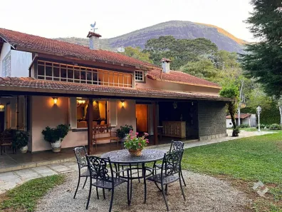 Casa com 4 Quartos à venda, 438m² no Parque do Imbui, Teresópolis