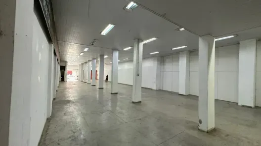 Ponto Comercial para alugar, 360m² no Vila Real (Justinópolis), Ribeirão das Neves