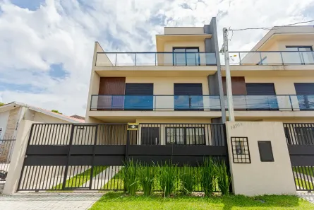 Sobrado com 3 Quartos à venda, 150m² no Boqueirão, Curitiba