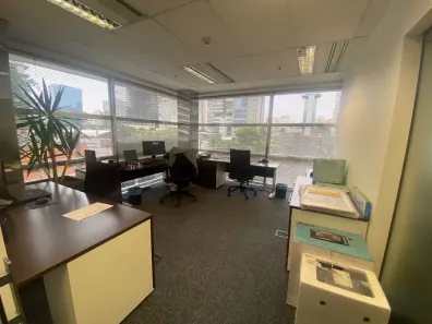 Sala Comercial à venda, 200m² no Vila Olímpia, São Paulo