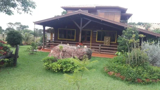 Fazenda/Sítio com 6 Quartos à venda, 300m² no Jockey Park, Uberaba