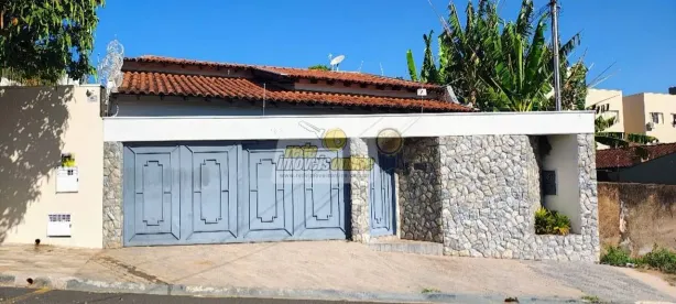 Casa com 3 Quartos para alugar, 153m² no Fabrício, Uberaba