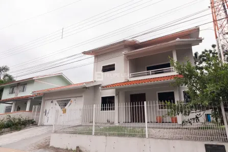 Casa com 3 Quartos à venda, 195m² no Centro, São José