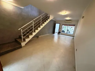 Sobrado com 3 Quartos à venda, 160m² no Jardim Umuarama, São Paulo