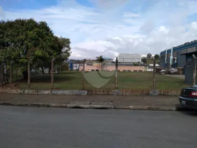 para alugar, 1200m² no Parque São Pedro, Itaquaquecetuba