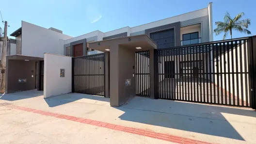 Casa com 3 Quartos à venda, 125m² no Saguaçu, Joinville