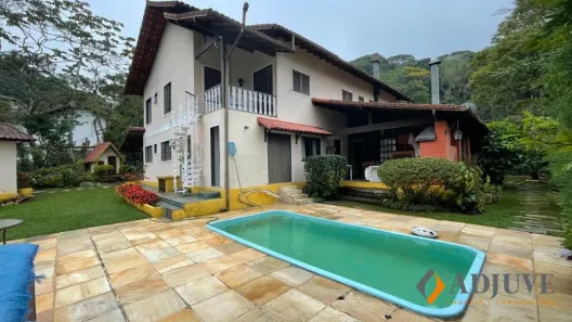 Casa de Condomínio com 5 Quartos à venda, 208m² no Fazenda Inglesa, Petrópolis