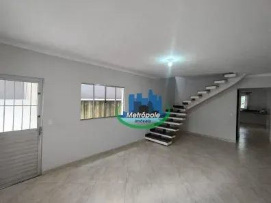 Sobrado com 3 Quartos para alugar, 220m² no Parque Flamengo, Guarulhos