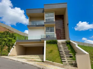Casa com 3 Quartos à venda, 230m² no Jardim Veneza, Volta Redonda