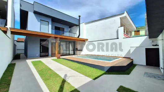 Sobrado com 4 Quartos à venda, 250m² no Balneário Copacabana, Caraguatatuba