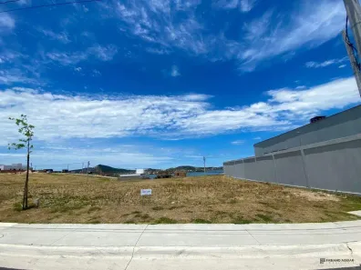 Lote/Terreno à venda, 252m² no São Mateus, São Pedro da Aldeia