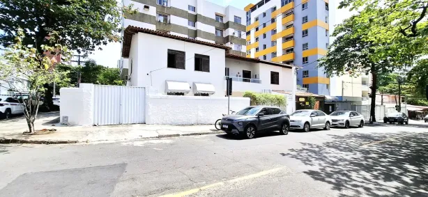 Imóvel Comercial com 3 Quartos para alugar, 150m² no Pituba, Salvador