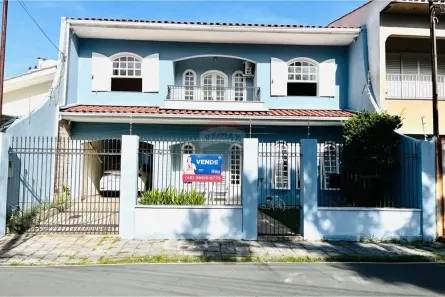 Casa com 5 Quartos à venda, 300m² no Centro, Tubarão